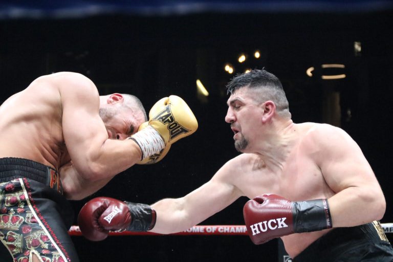 Dream Boxing Series, Marco Huck wins by unanimous decision.